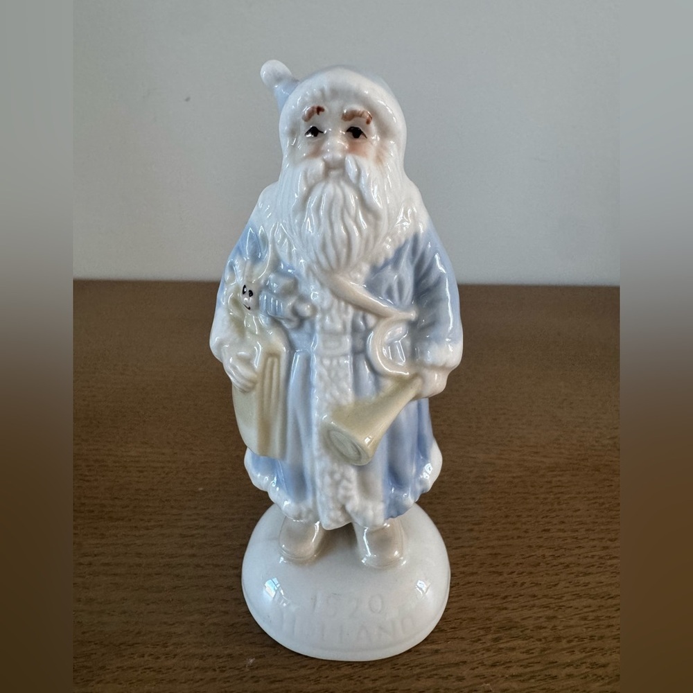 Charming Santa Around The World Ceramic Figurine Collection - Blue and Cream - Picture 5 of 10